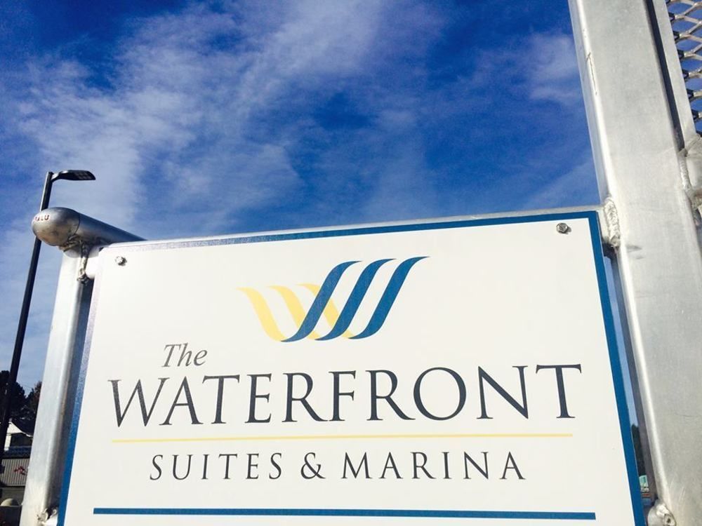 The Waterfront Suites And Marina Нанаймо Екстер'єр фото